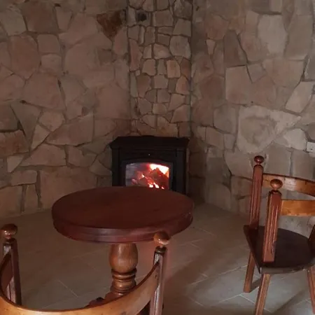 Semesterbostad Vikendica Njegusi Cetinje